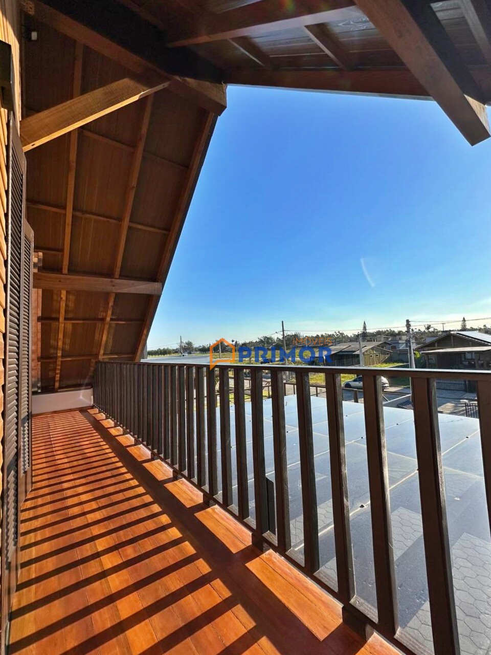 Casa a venda com telhado sanduíche bairro Brilhamares - Balneário Gaivota/SC