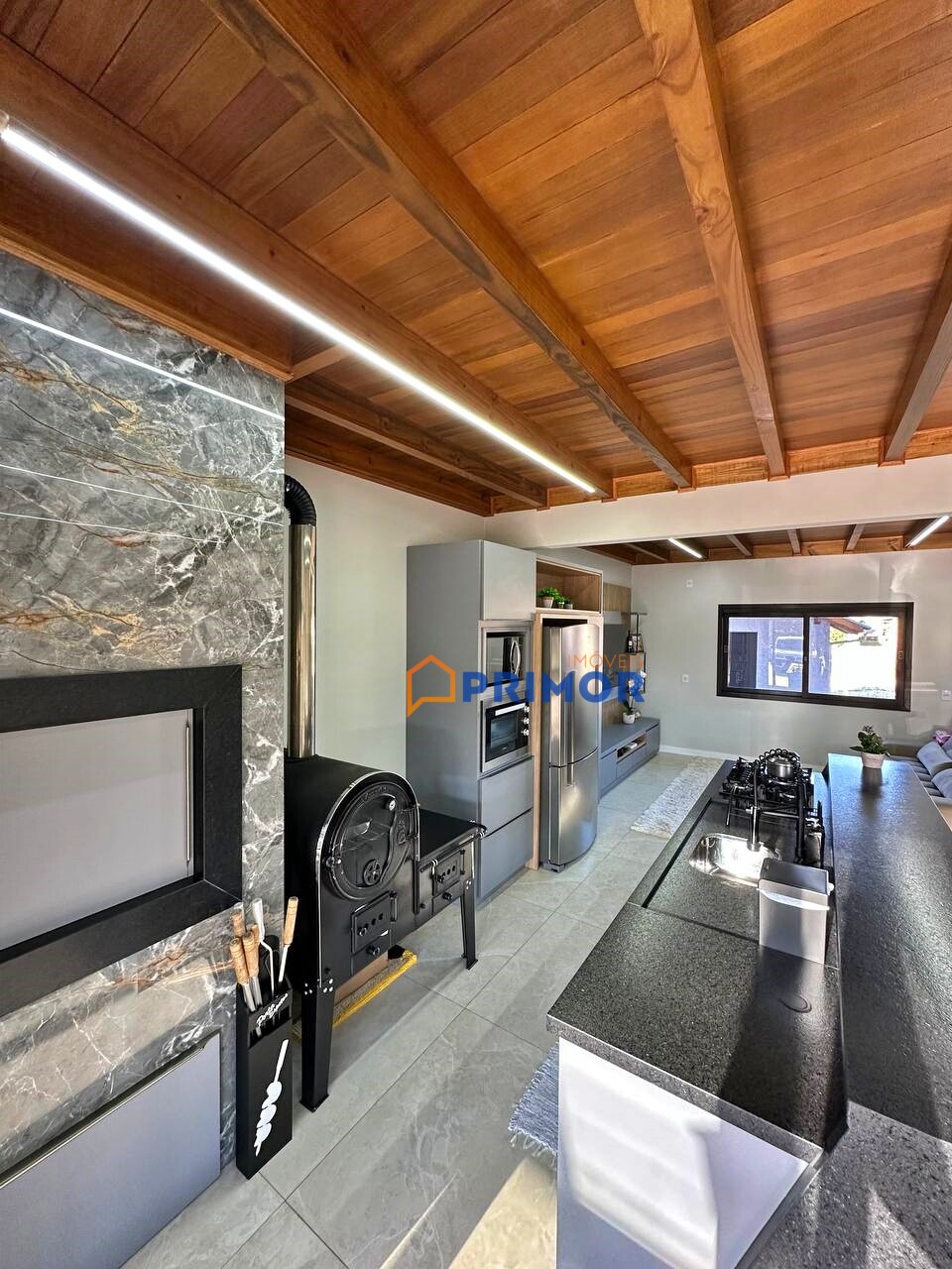 Casa a venda com telhado sanduíche bairro Brilhamares - Balneário Gaivota/SC