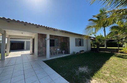 Casa à venda no bairro Turimar em Balneário Gaivota/SC