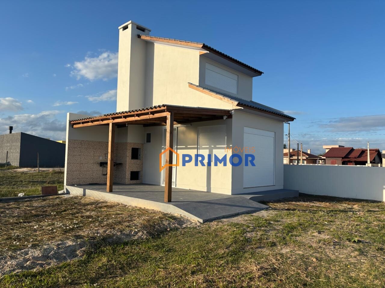 Sobrado Semi Mobiliado à Venda em Balneário Gaivota – Bairro Brilhamares