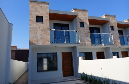 Sobrados a venda no  Bairro Turimar