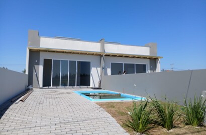 Geminadas com Piscina no Village Dunas Norte