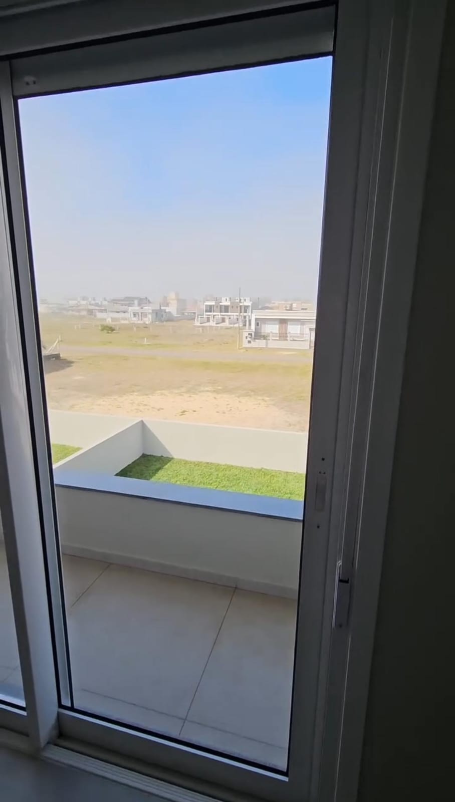 Sobrado à Venda no bairro Turimar