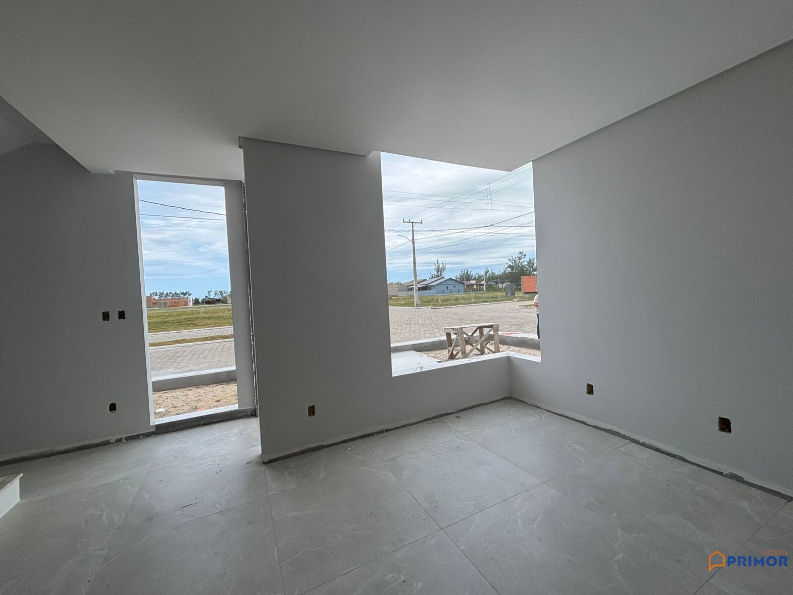 Sobrado Alto Padrão a Poucos Passos do Mar