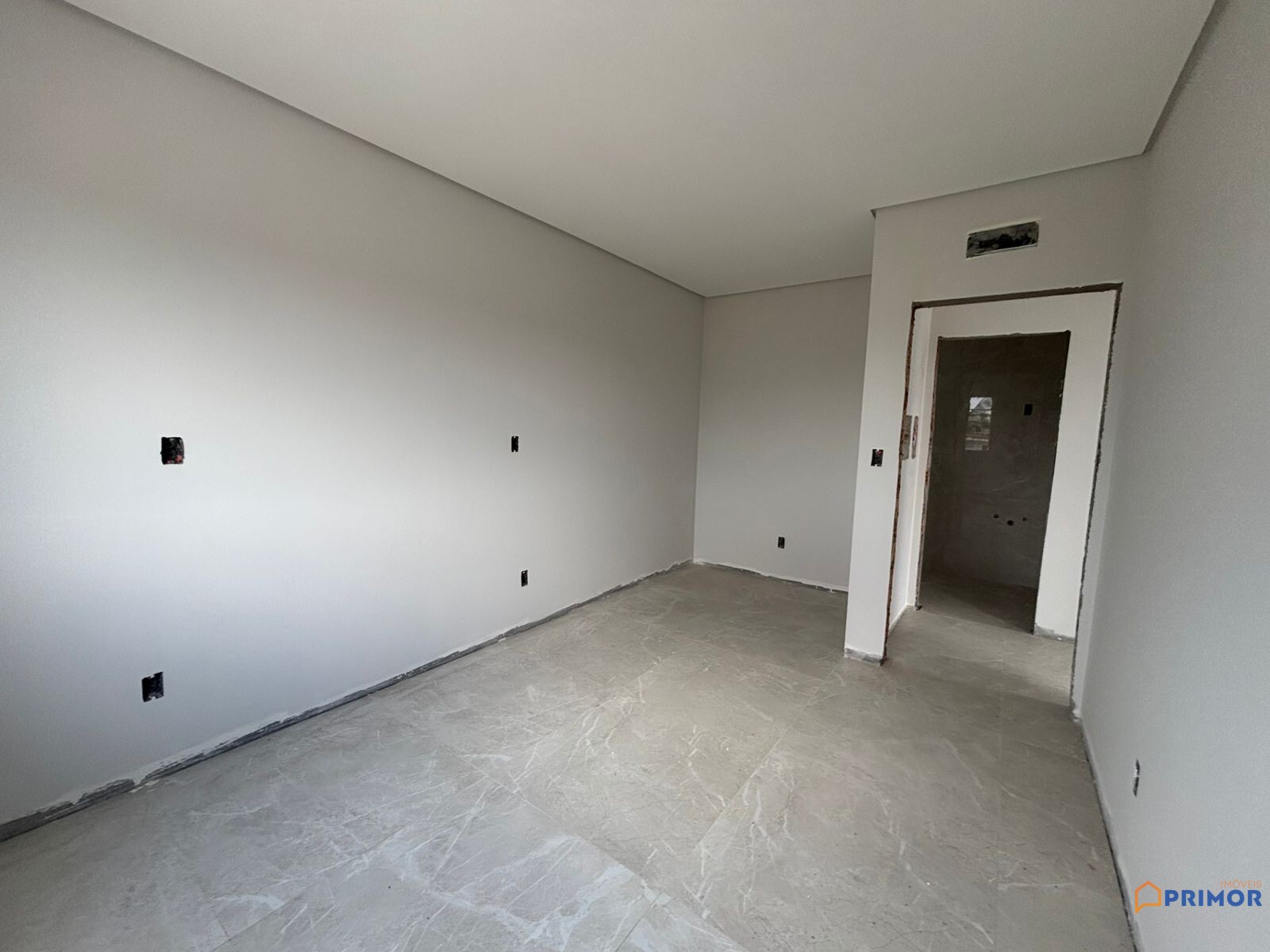 Sobrado Alto Padrão a Poucos Passos do Mar