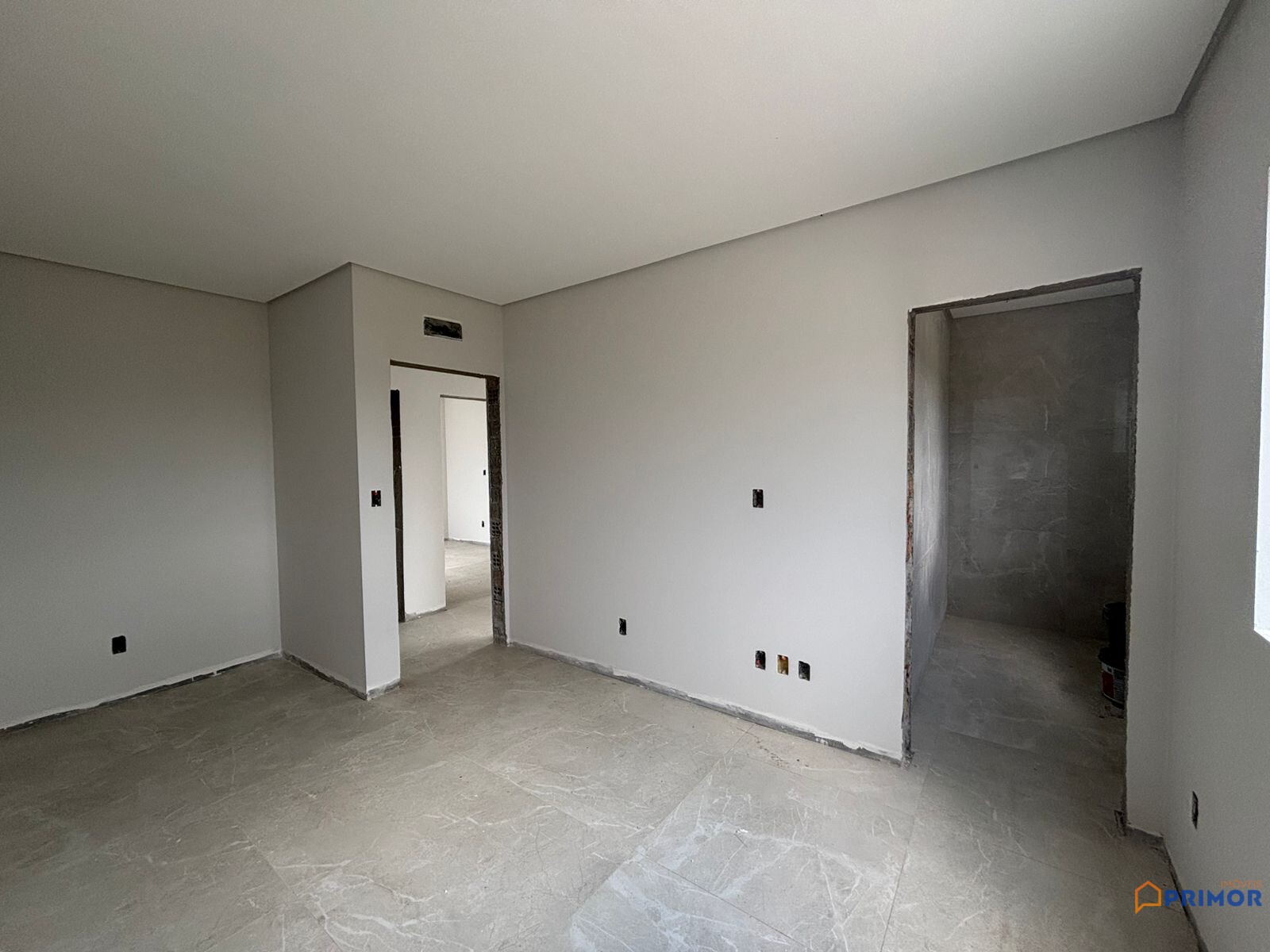 Sobrado Alto Padrão a Poucos Passos do Mar